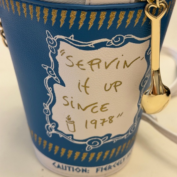 Betsey Johnson Kitsch Cup O' Betsey Crossbody Bag NWOT - Picture 3 of 10